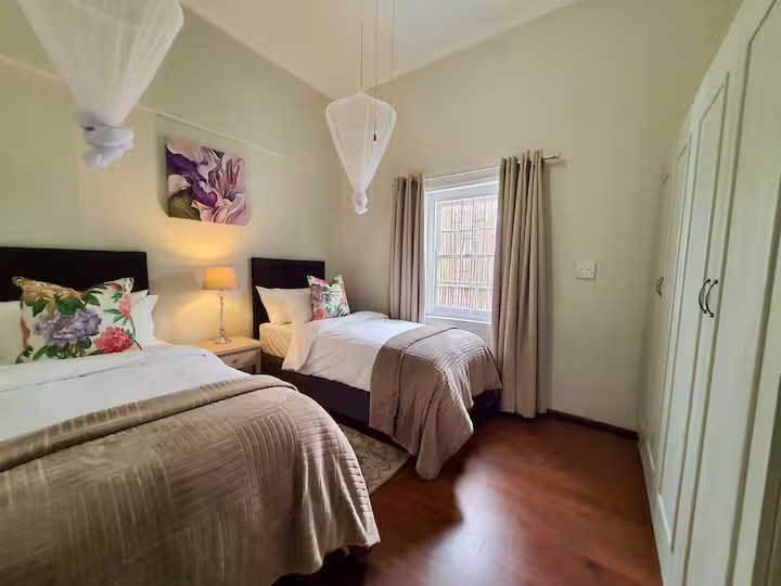 Bedroom 3 with two single beds